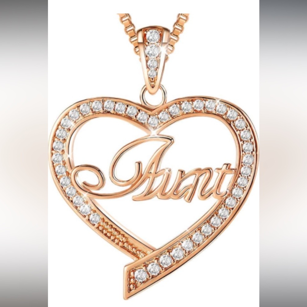 Rose Gold Plated “Aunt” Heart Pendant Necklace